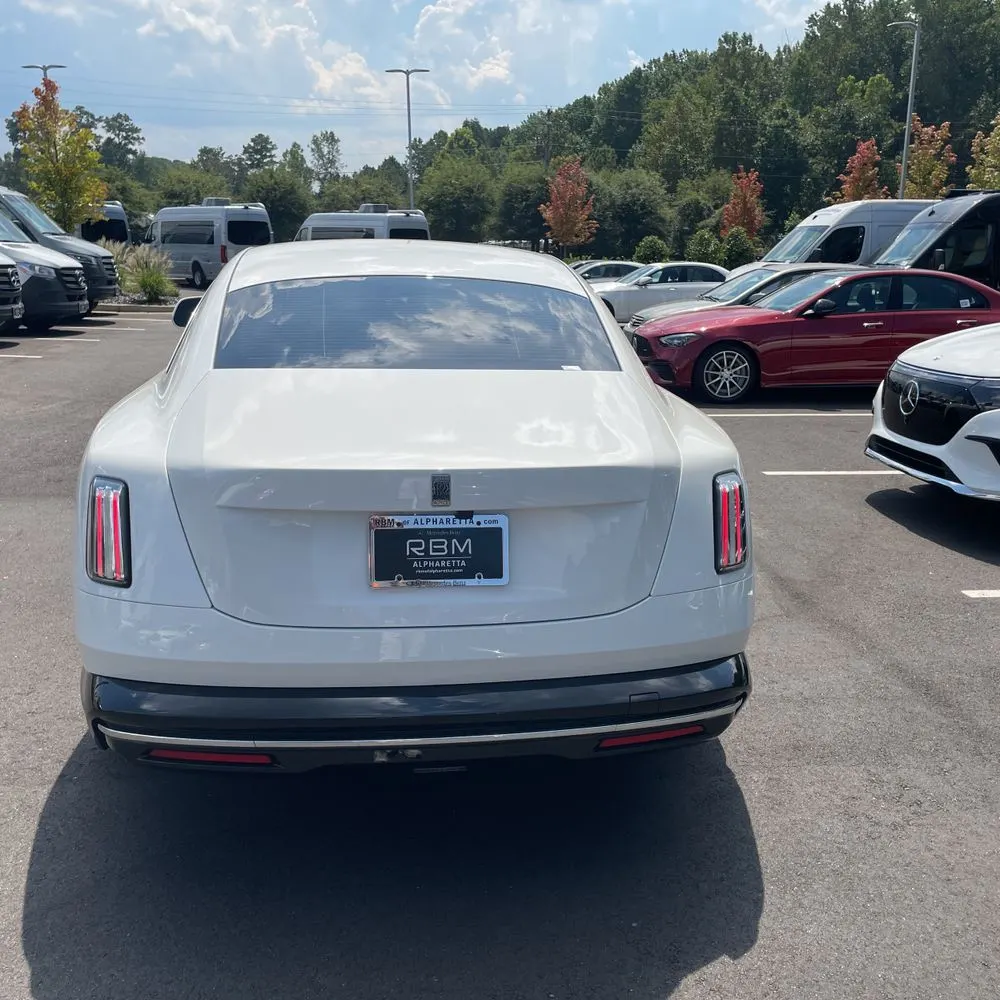 2024 Rolls-Royce Spectre Base