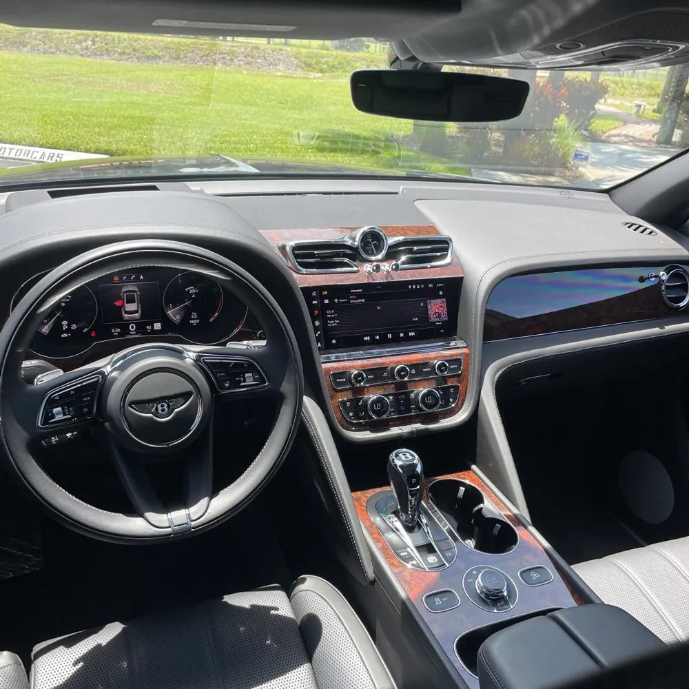 2022 Bentley Bentayga V8