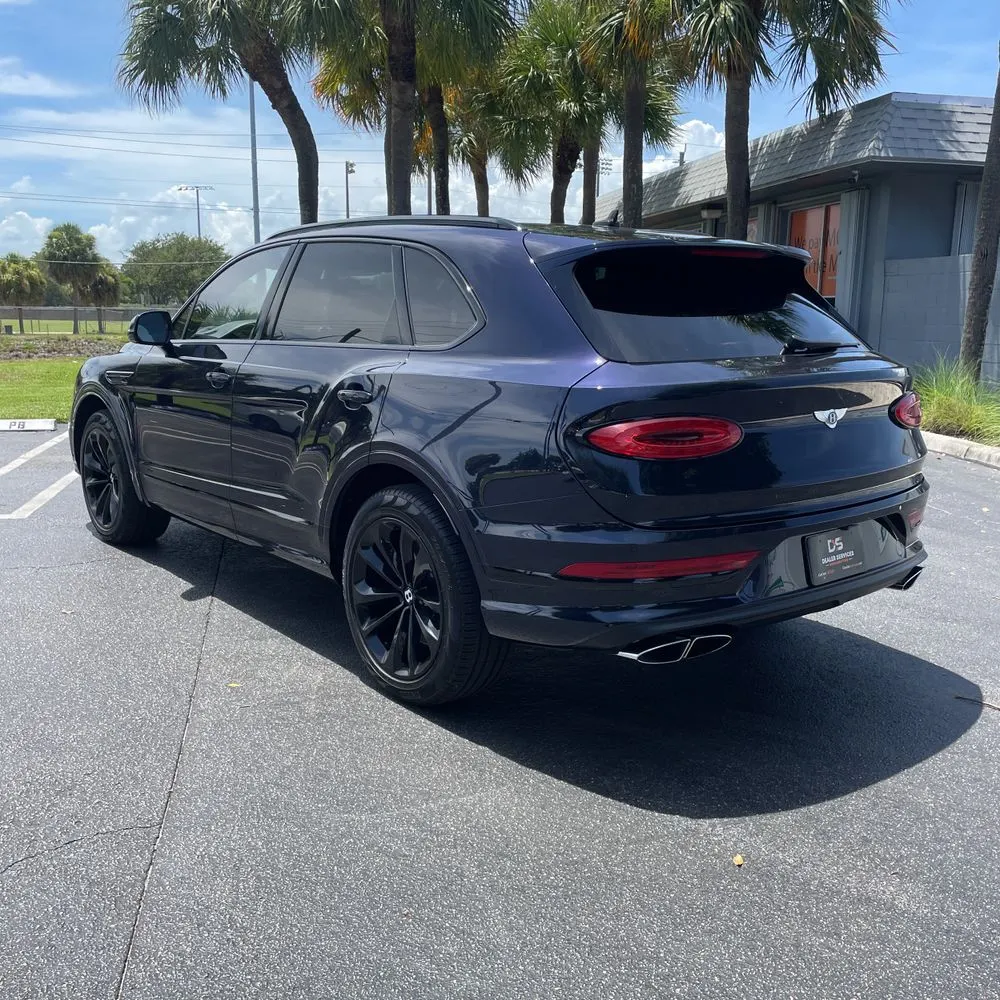 2022 Bentley Bentayga V8