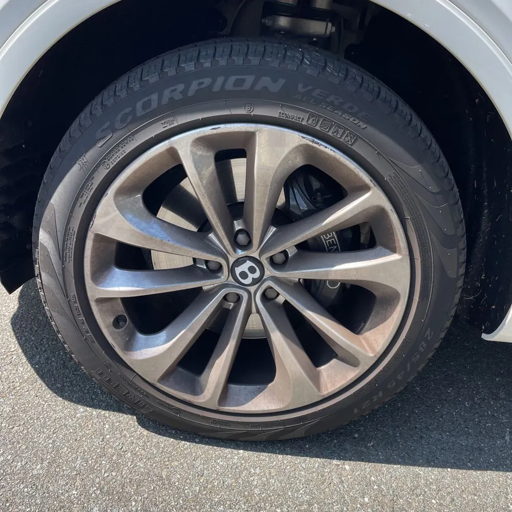 2021 Bentley Bentayga V8