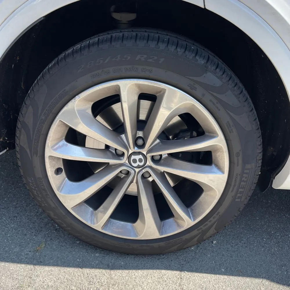 2021 Bentley Bentayga V8