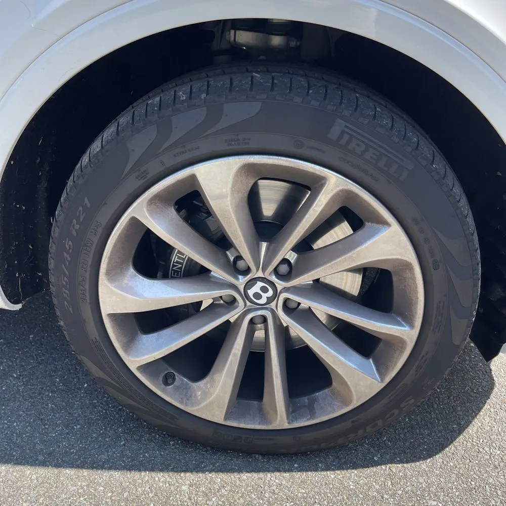2021 Bentley Bentayga V8