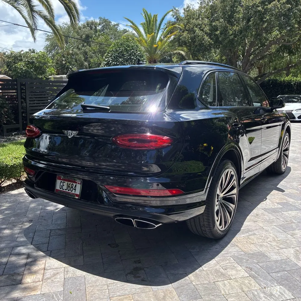 2023 Bentley Bentayga Base