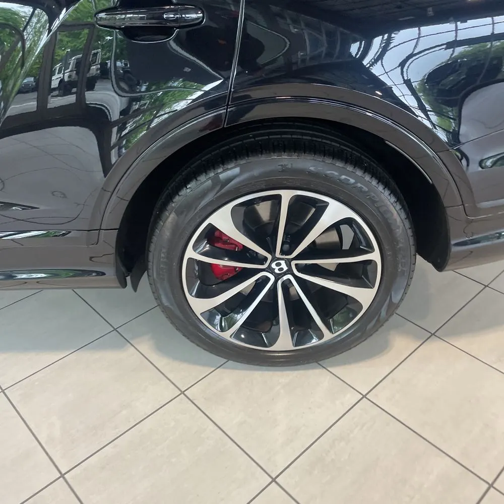 2024 Bentley Bentayga Base