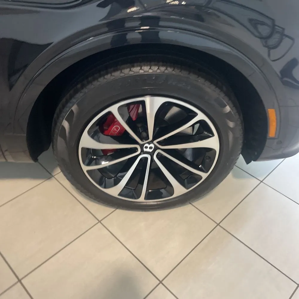 2024 Bentley Bentayga Base