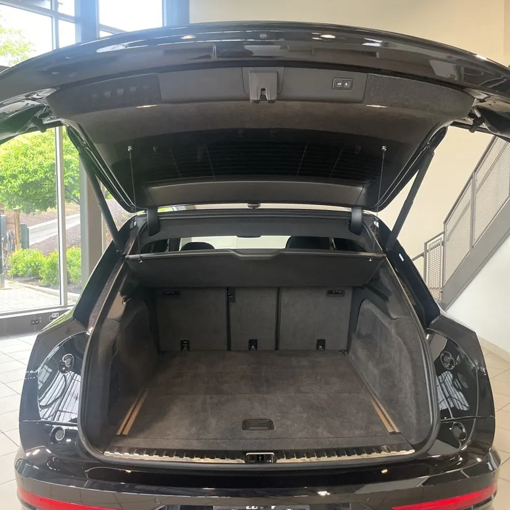 2024 Bentley Bentayga Base