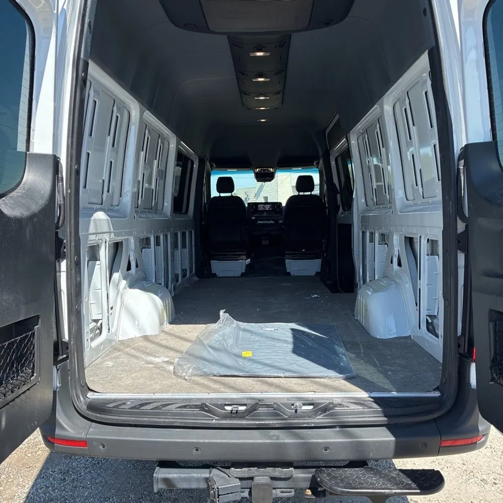 2023 Mercedes-Benz Sprinter 2500
