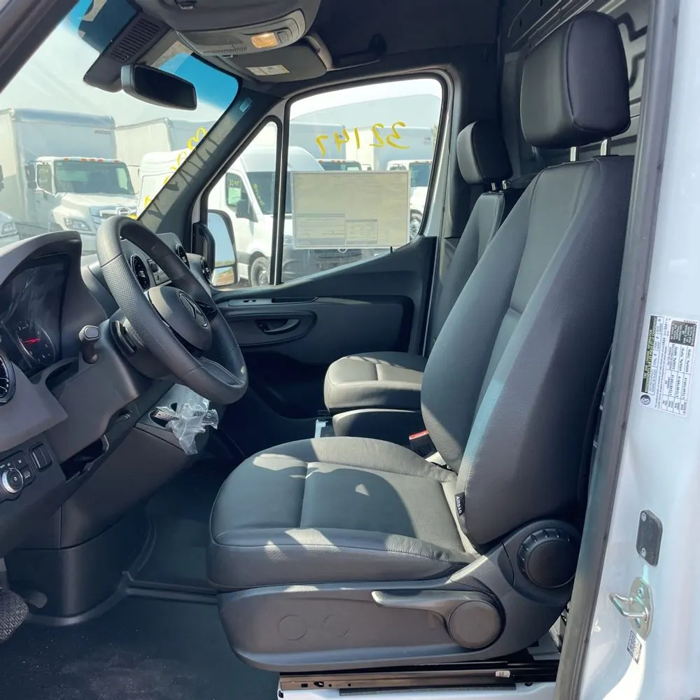 2025 Mercedes-Benz Sprinter 2500