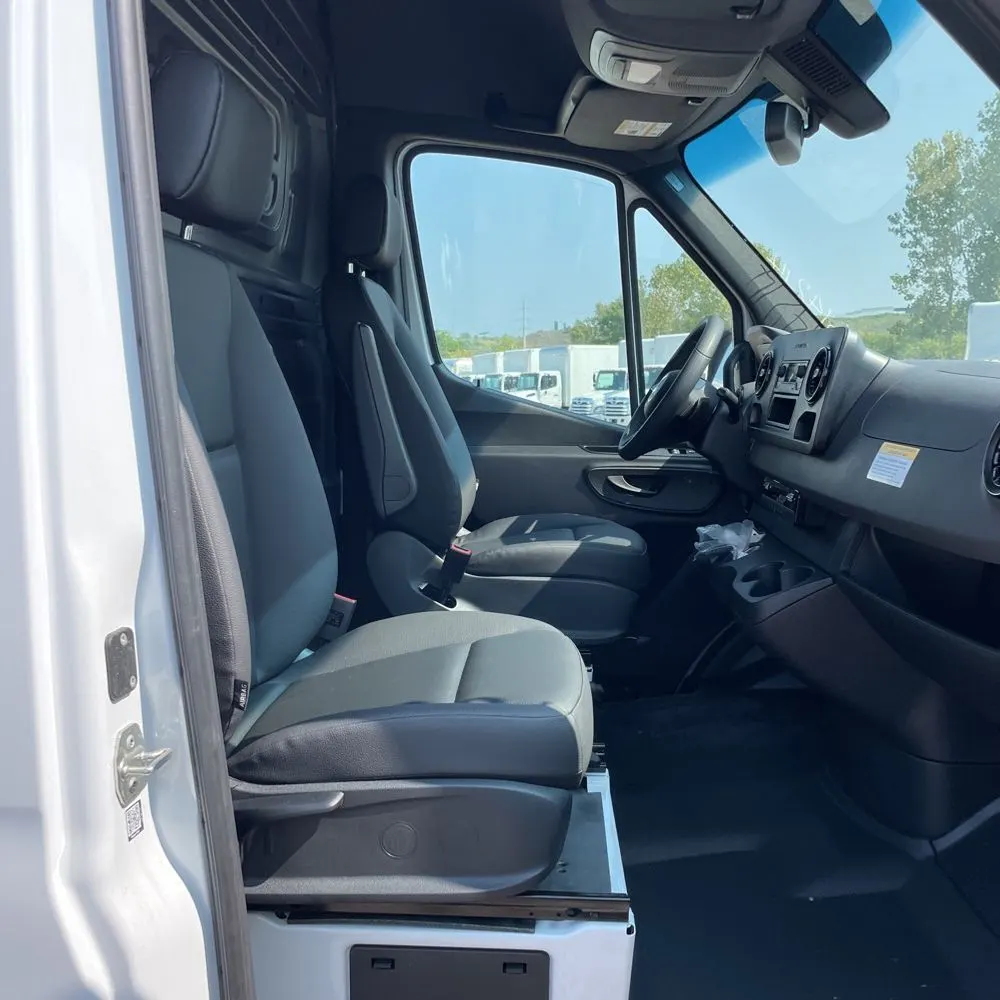 2025 Mercedes-Benz Sprinter 2500