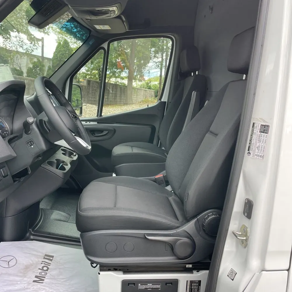 2024 Mercedes-Benz eSprinter 2500