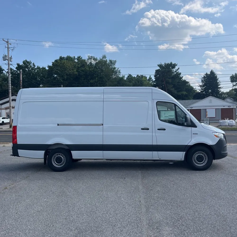 2024 Mercedes-Benz eSprinter 2500