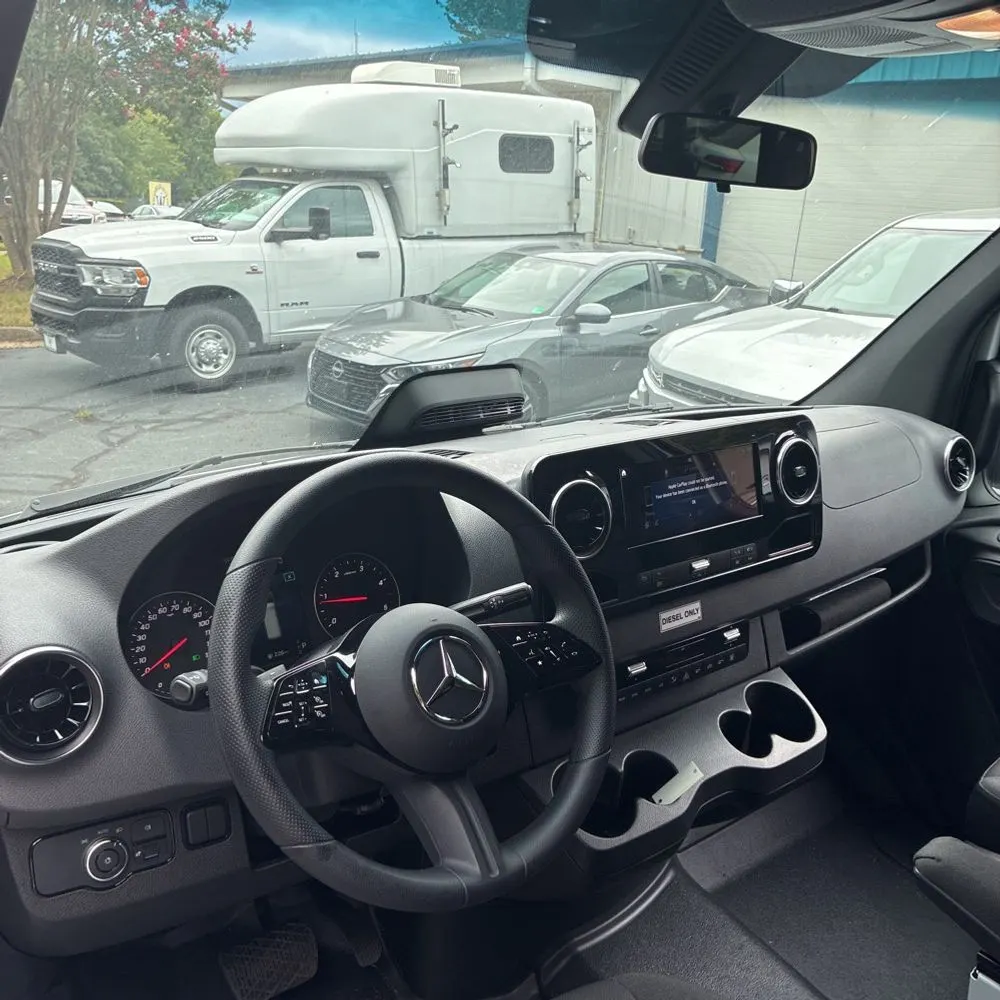 2025 Mercedes-Benz Sprinter 2500