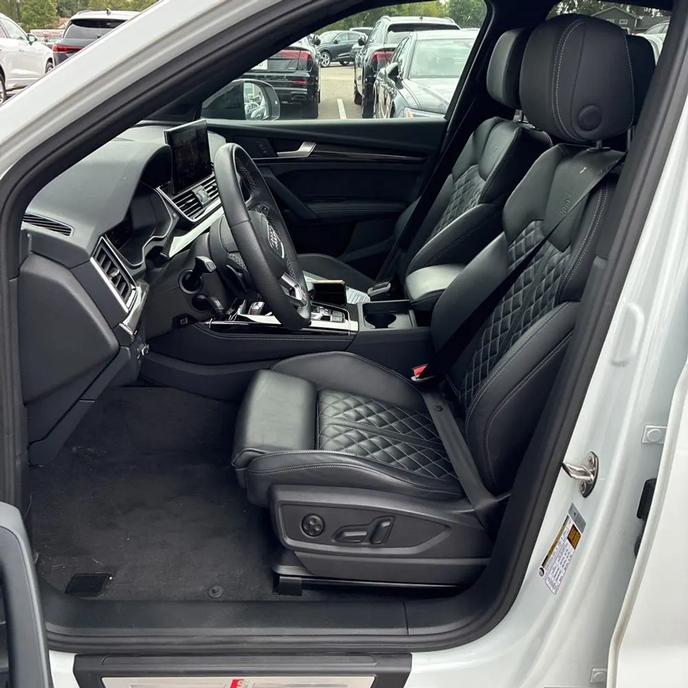 2024 Audi SQ5 Premium Plus