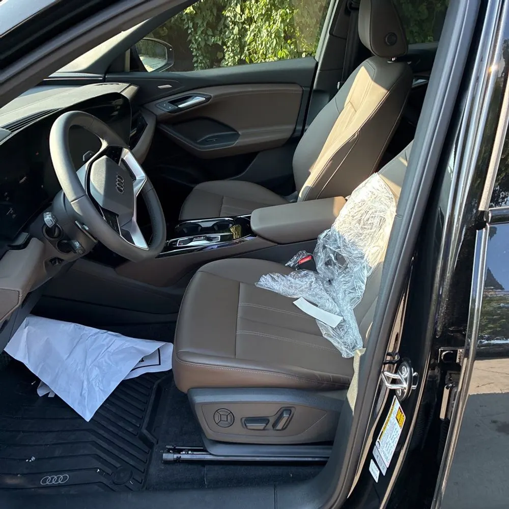 2025 Audi Q6 e-tron Prestige