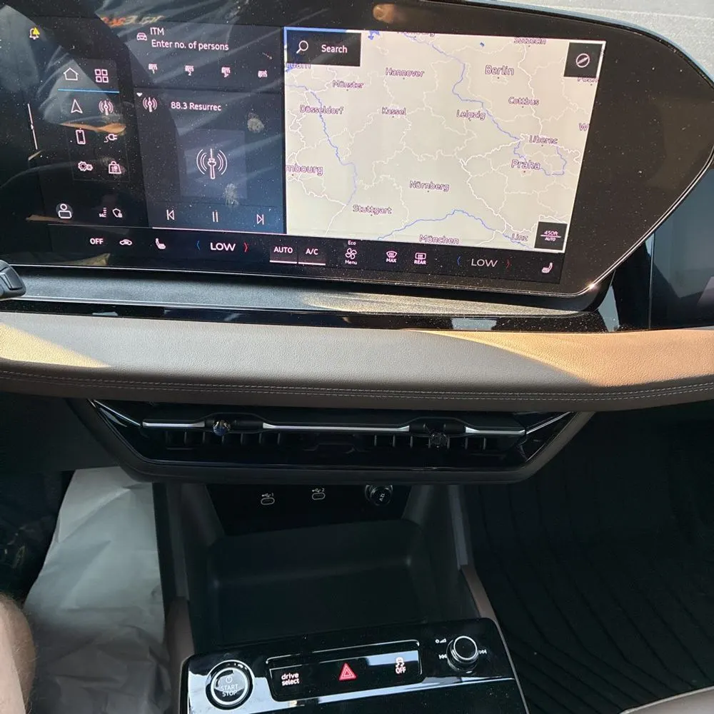 2025 Audi Q6 e-tron Prestige