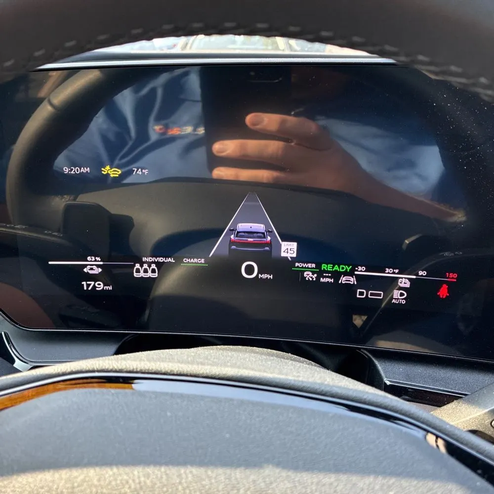 2025 Audi Q6 e-tron Prestige