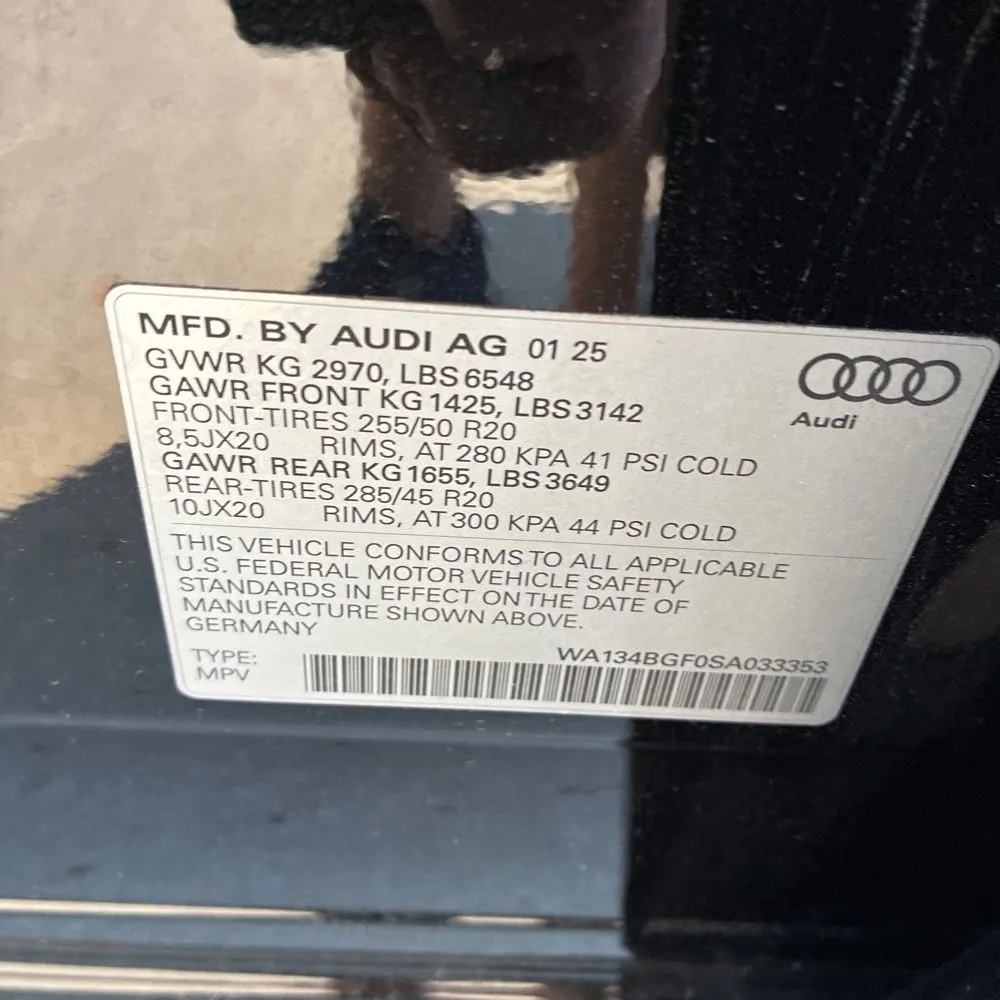 2025 Audi Q6 e-tron Prestige