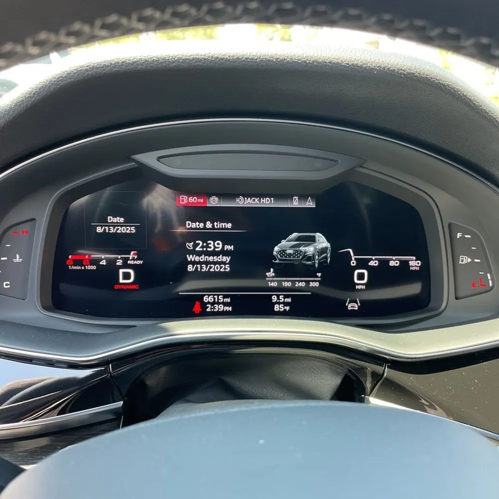 2025 Audi Q8 Premium 55