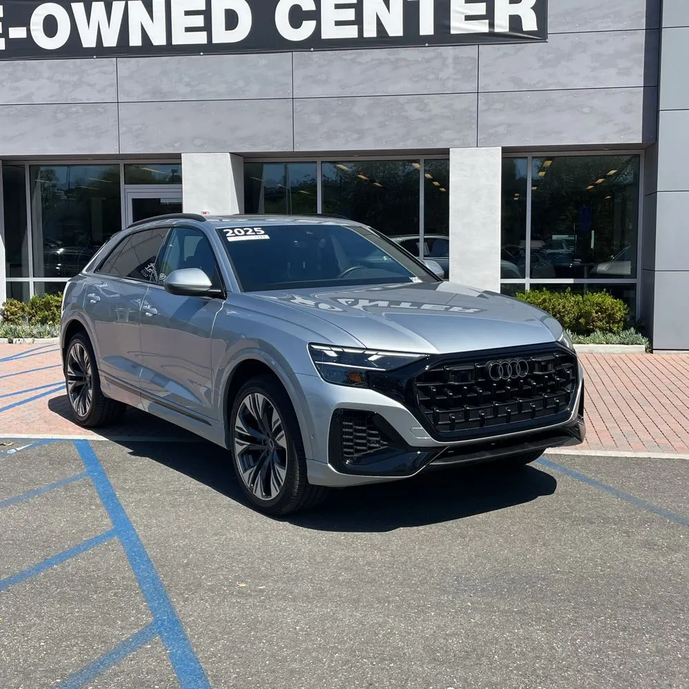 2025 Audi Q8 Premium 55