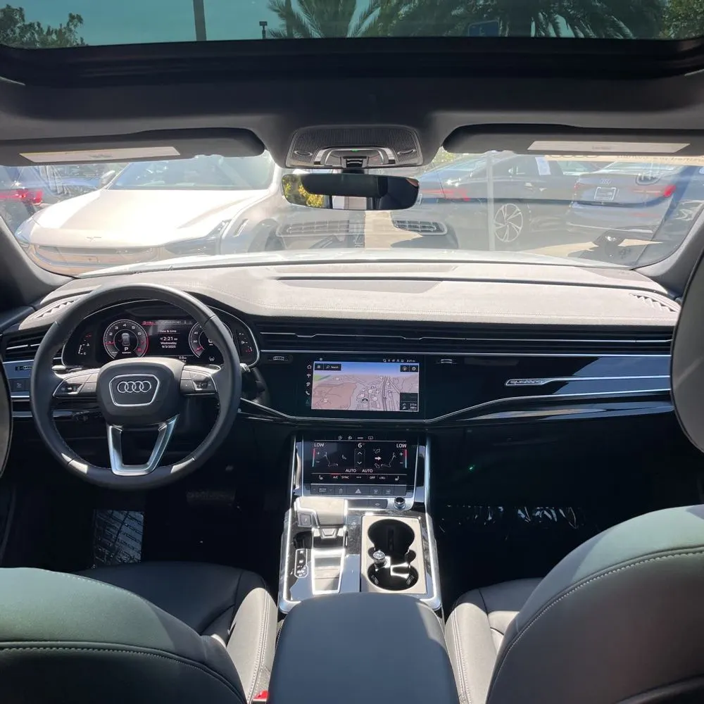 2025 Audi Q8 Premium 55