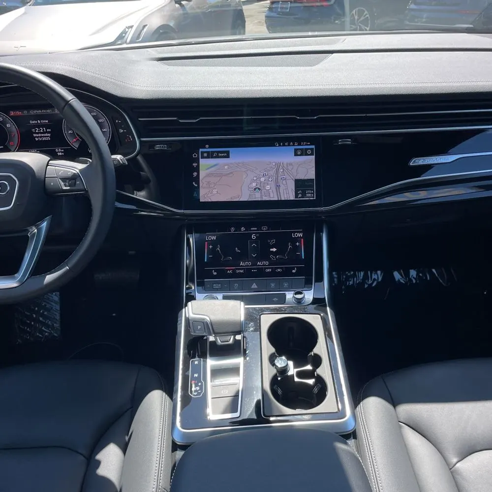 2025 Audi Q8 Premium 55