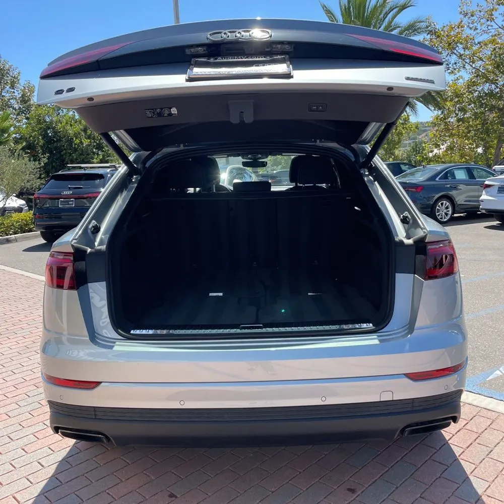2025 Audi Q8 Premium 55