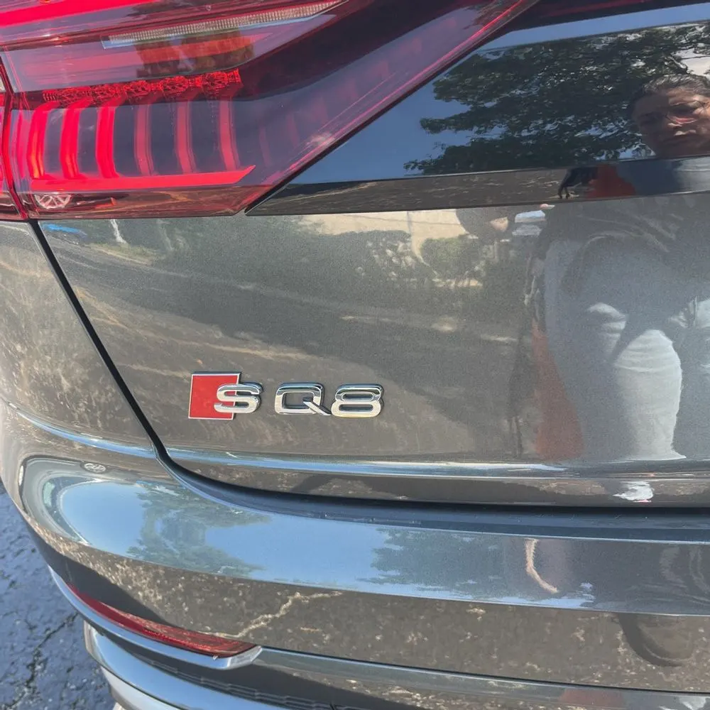 2022 Audi SQ8 Premium Plus