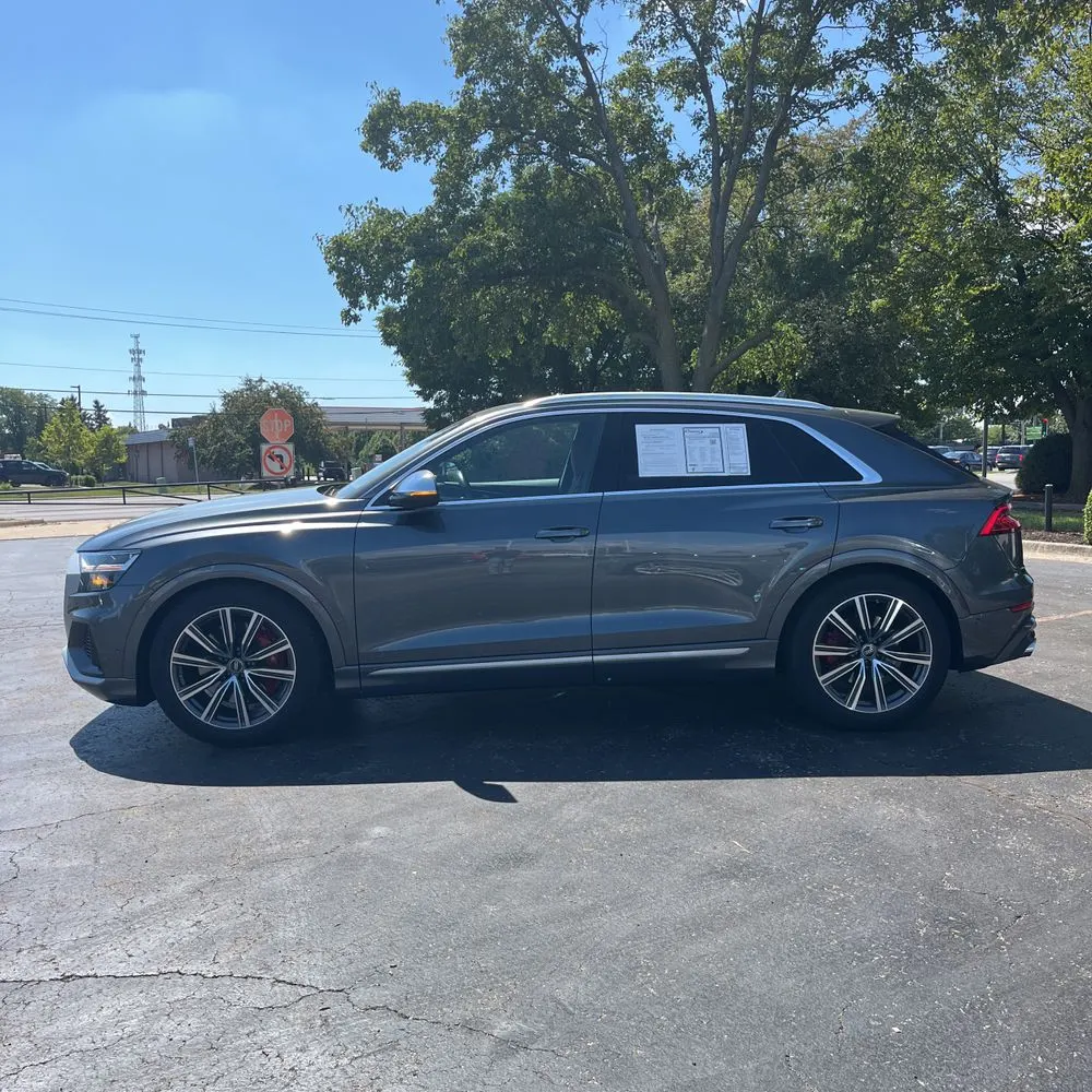 2022 Audi SQ8 Premium Plus