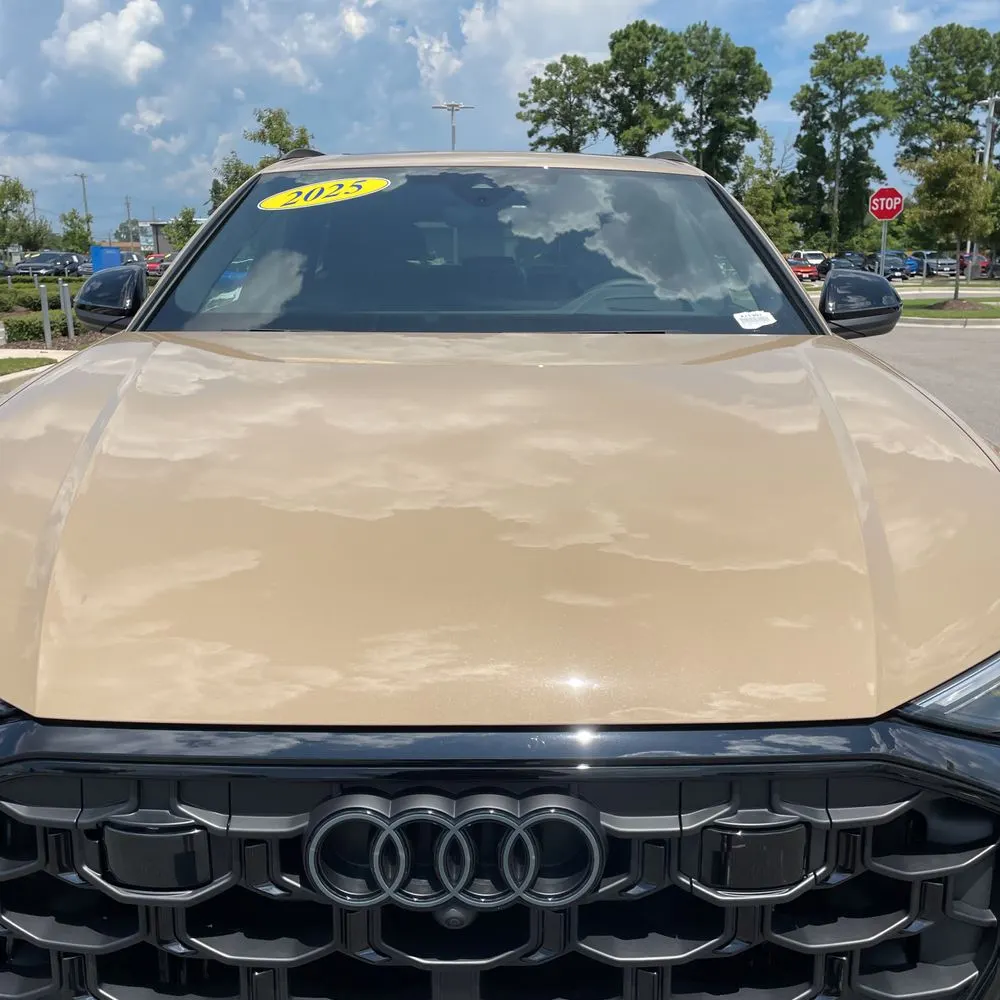2025 Audi SQ8 Base