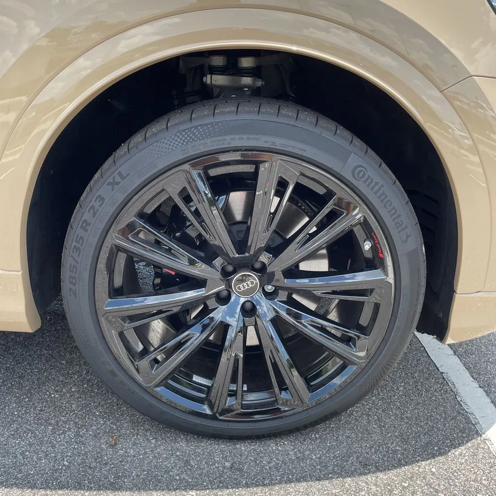 2025 Audi SQ8 Base