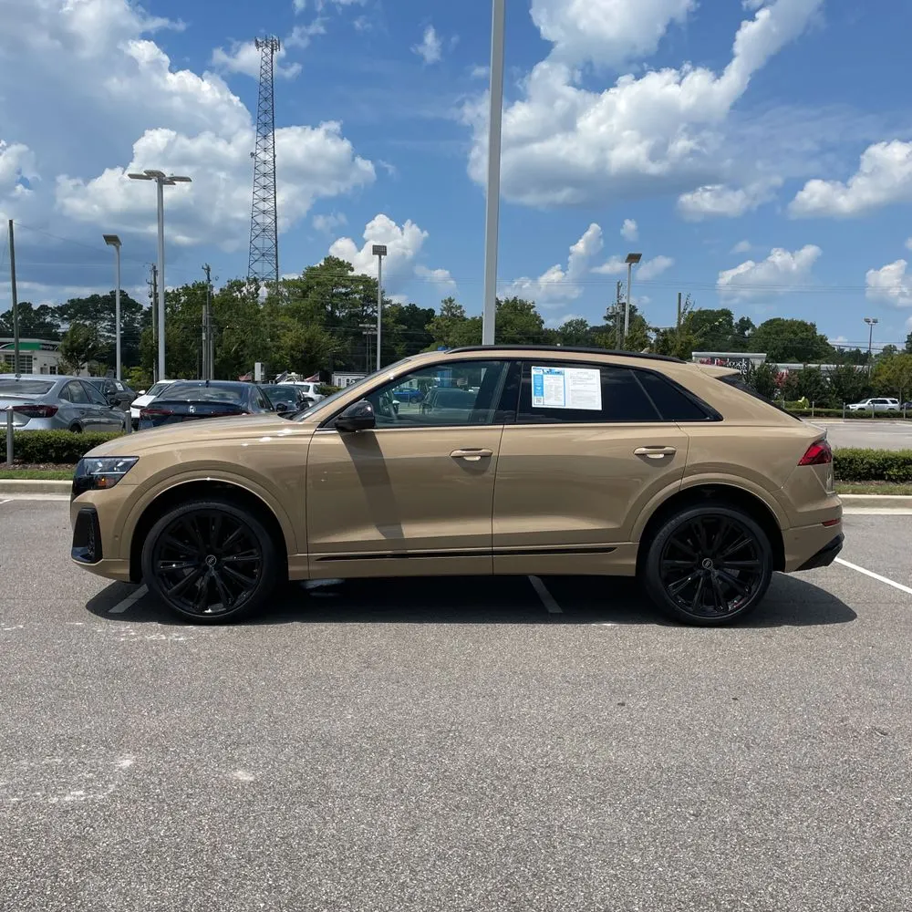 2025 Audi SQ8 Base