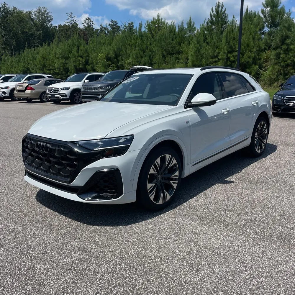 2025 Audi Q8 Premium Plus 55