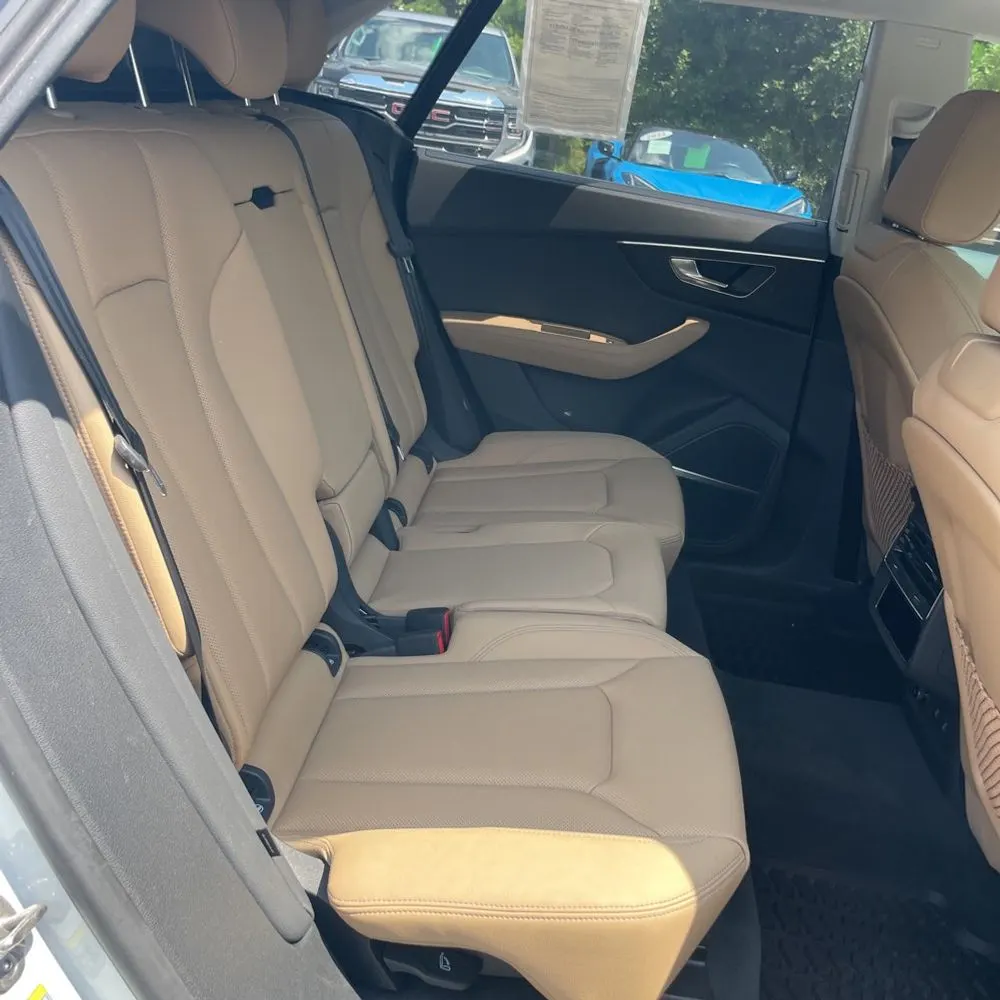 2025 Audi Q8 Premium Plus 55