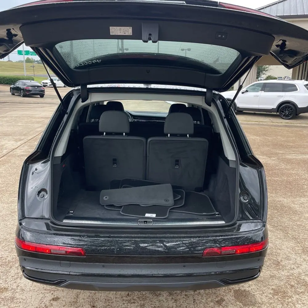 2024 Audi Q7 Premium Plus 45