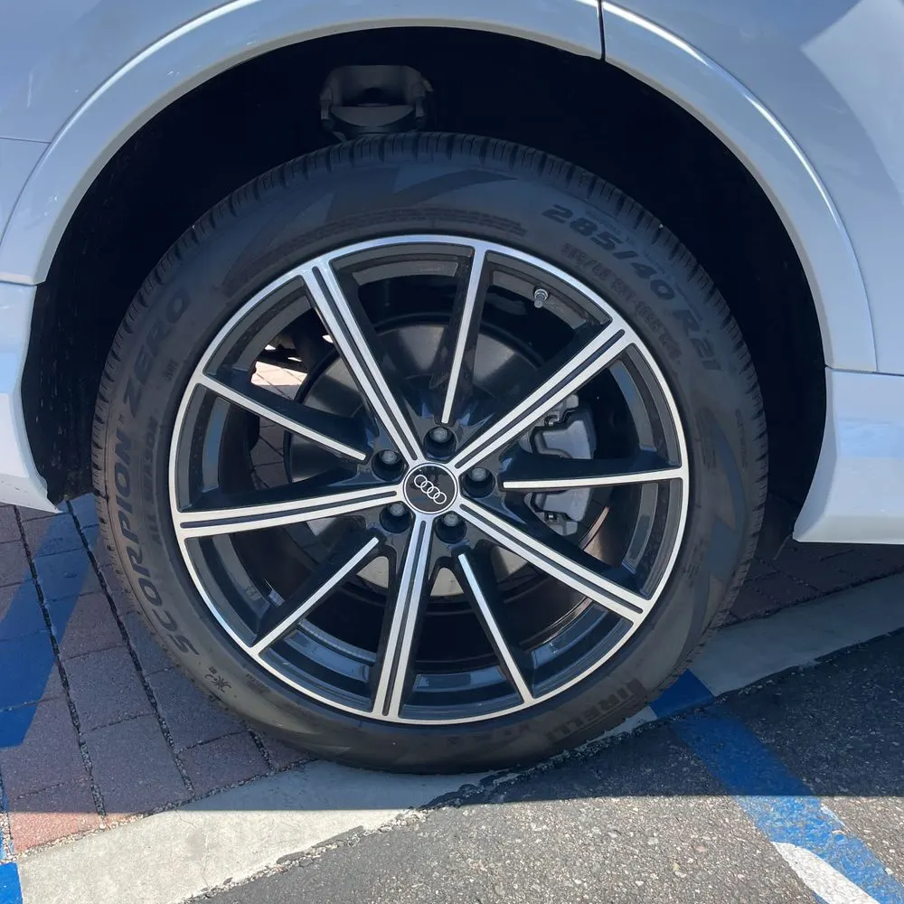2025 Audi Q7 Premium Plus 45