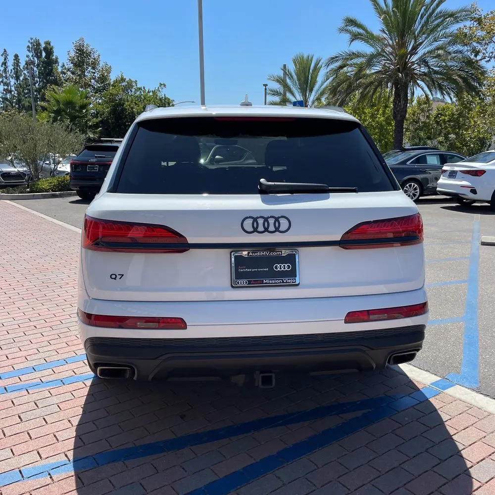 2025 Audi Q7 Premium Plus 45