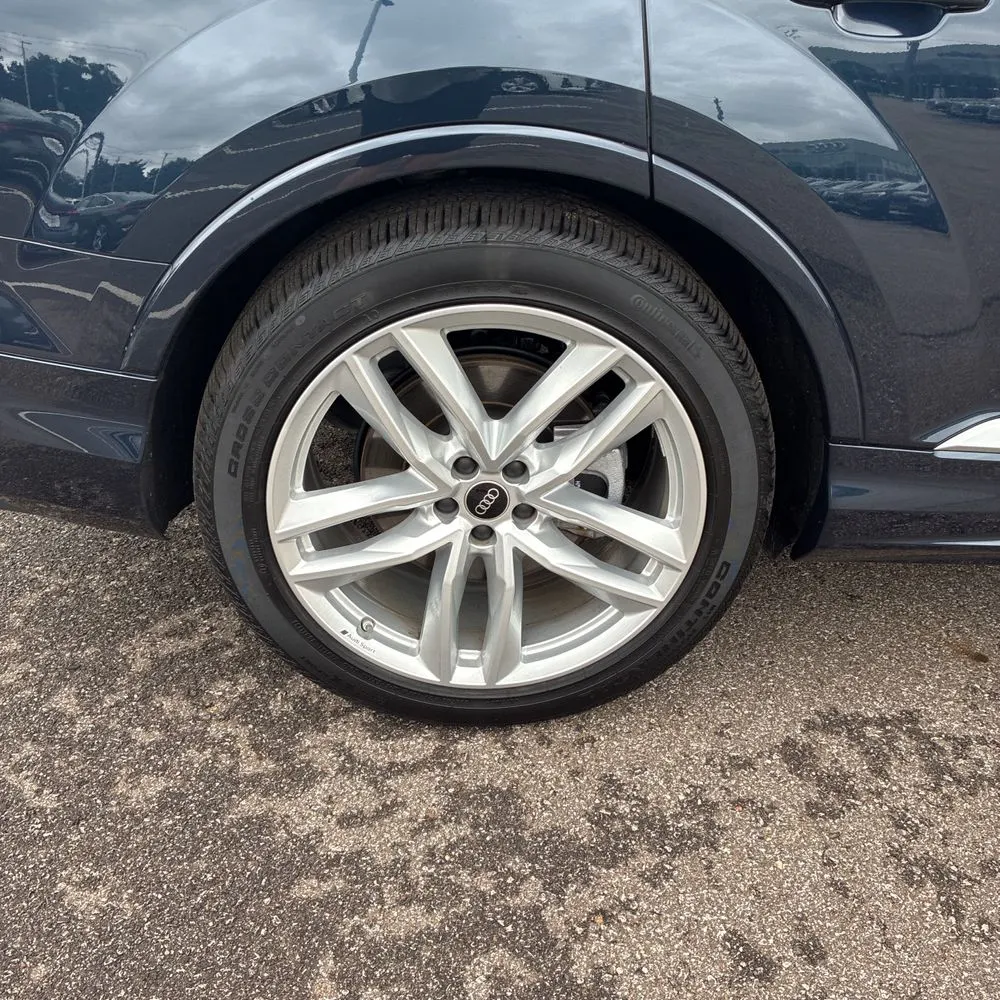 2025 Audi Q7 Premium Plus 55