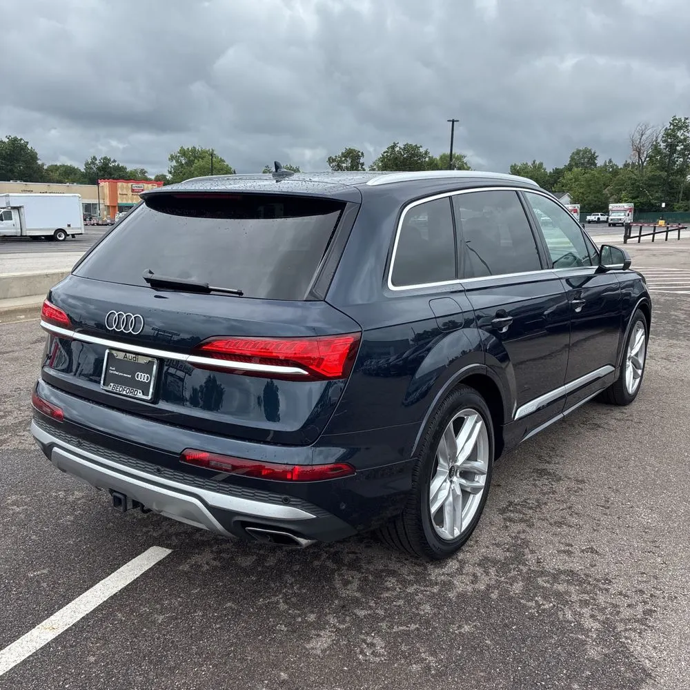 2025 Audi Q7 Premium Plus 55