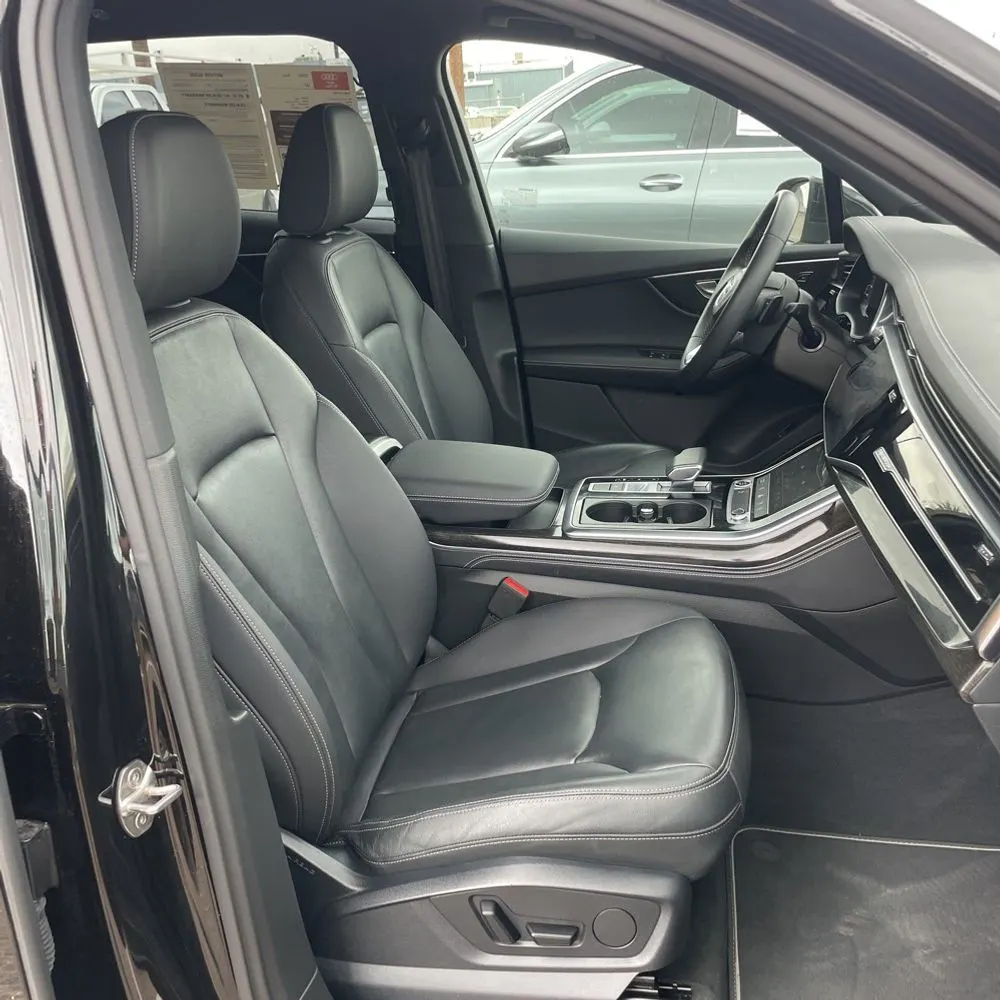 2025 Audi Q7 Premium Plus 55