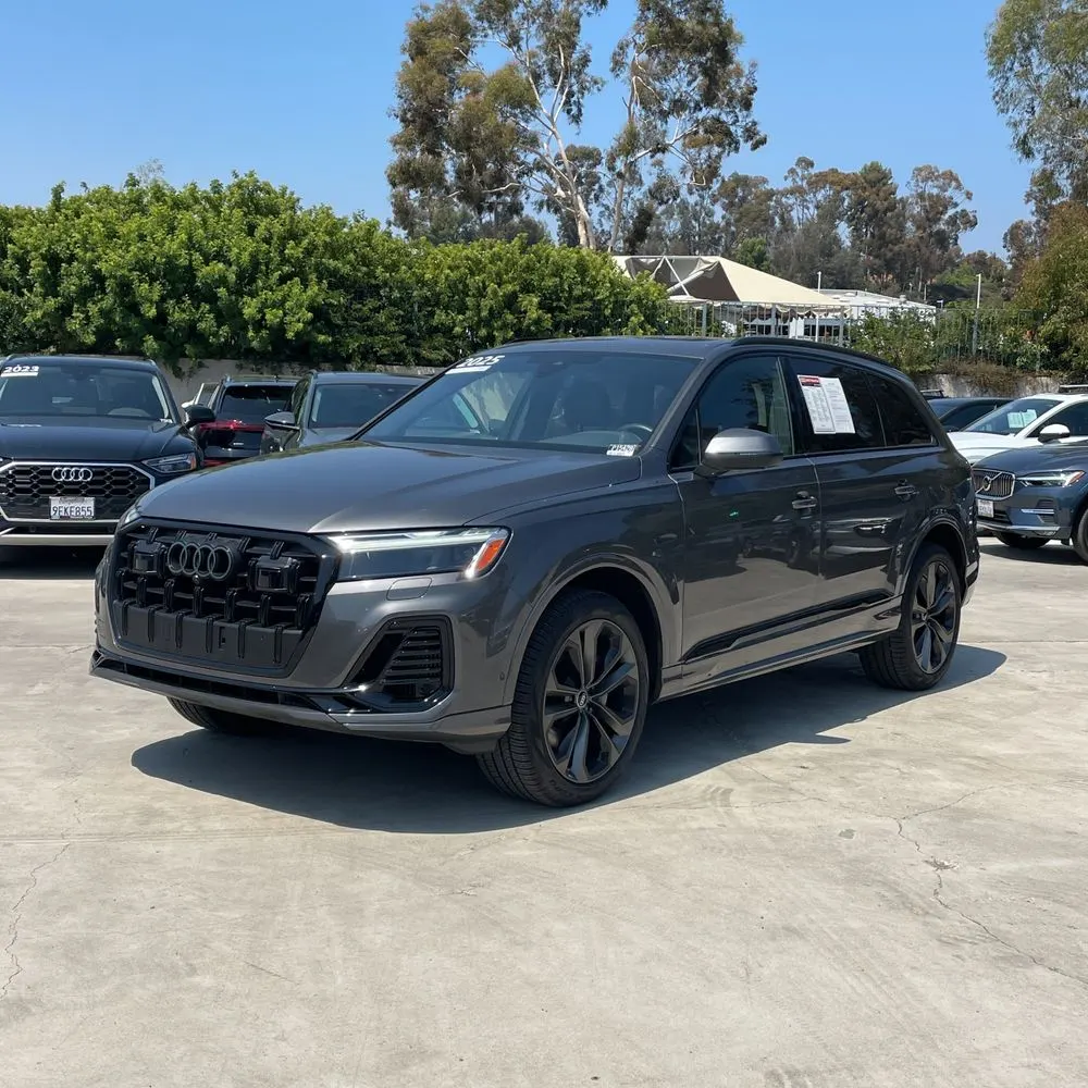 2025 Audi Q7 Premium Plus 55