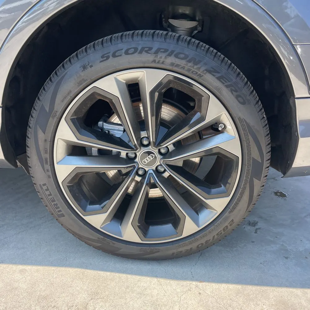 2025 Audi Q7 Premium Plus 55