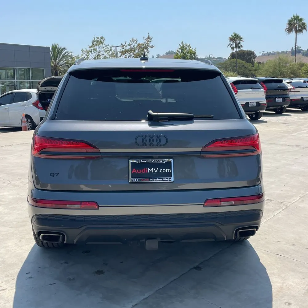 2025 Audi Q7 Premium Plus 55