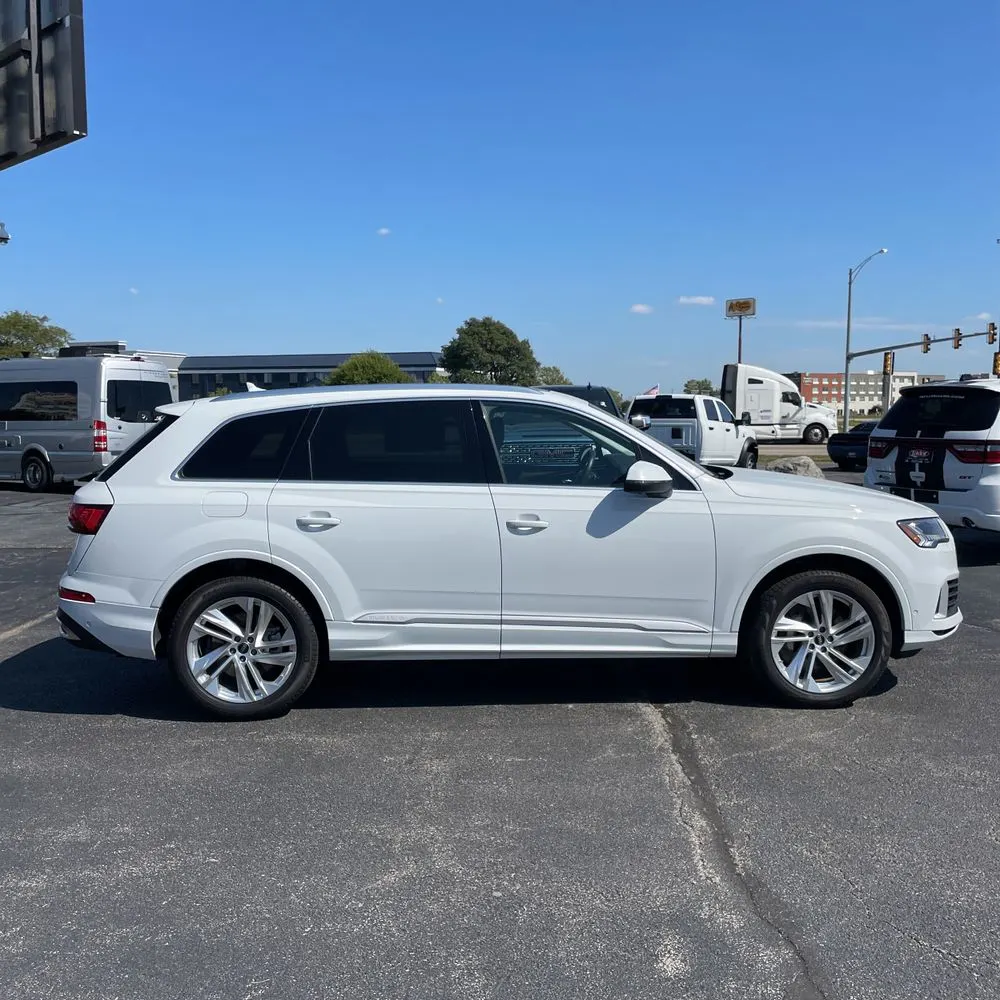 2024 Audi Q7 Premium Plus 55