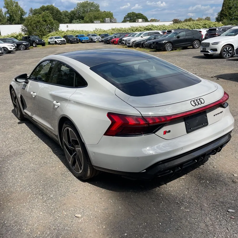 2023 Audi e-tron GT RS