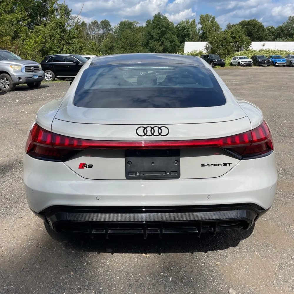 2023 Audi e-tron GT RS
