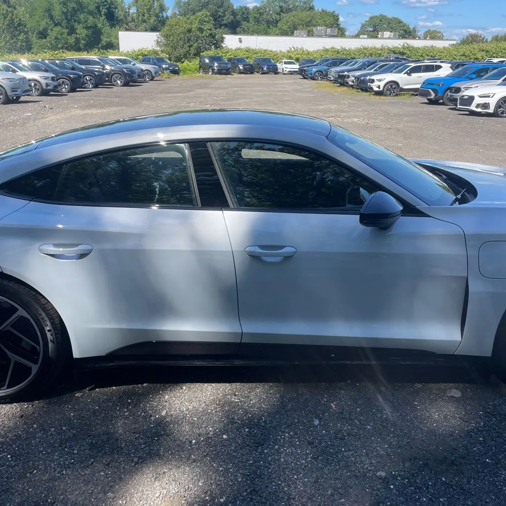 2023 Audi e-tron GT RS