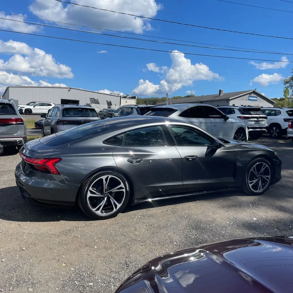 2023 Audi e-tron GT Premium Plus