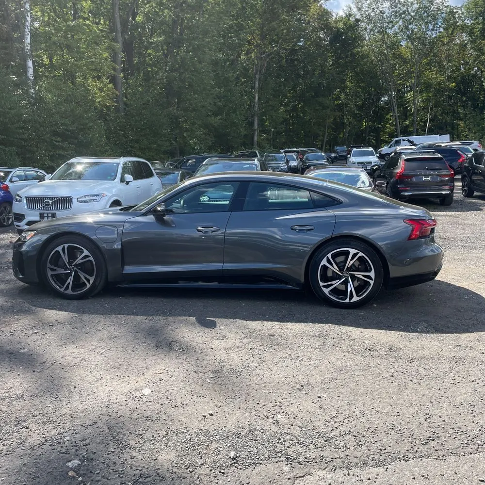 2023 Audi e-tron GT Premium Plus