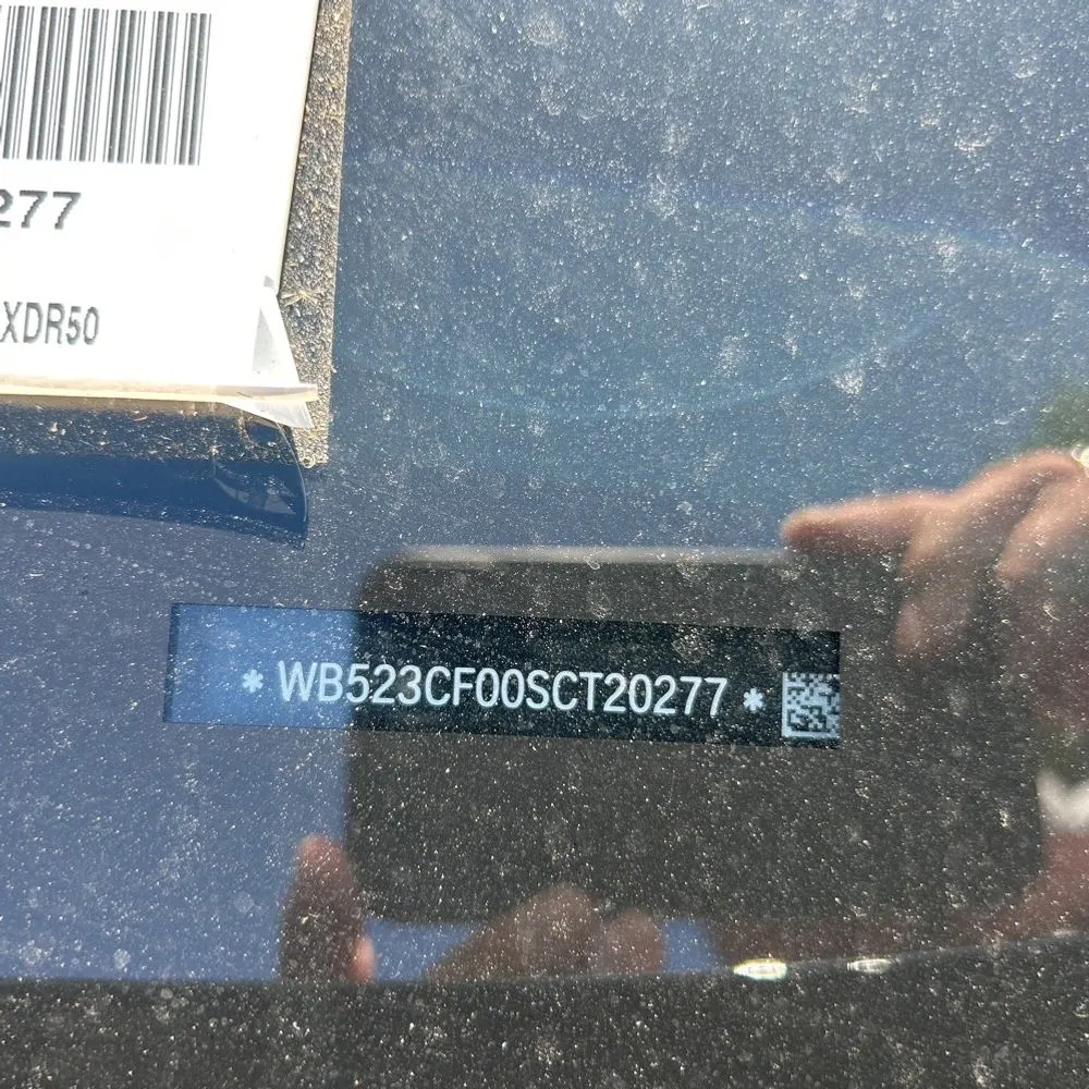 2025 BMW iX xDrive50