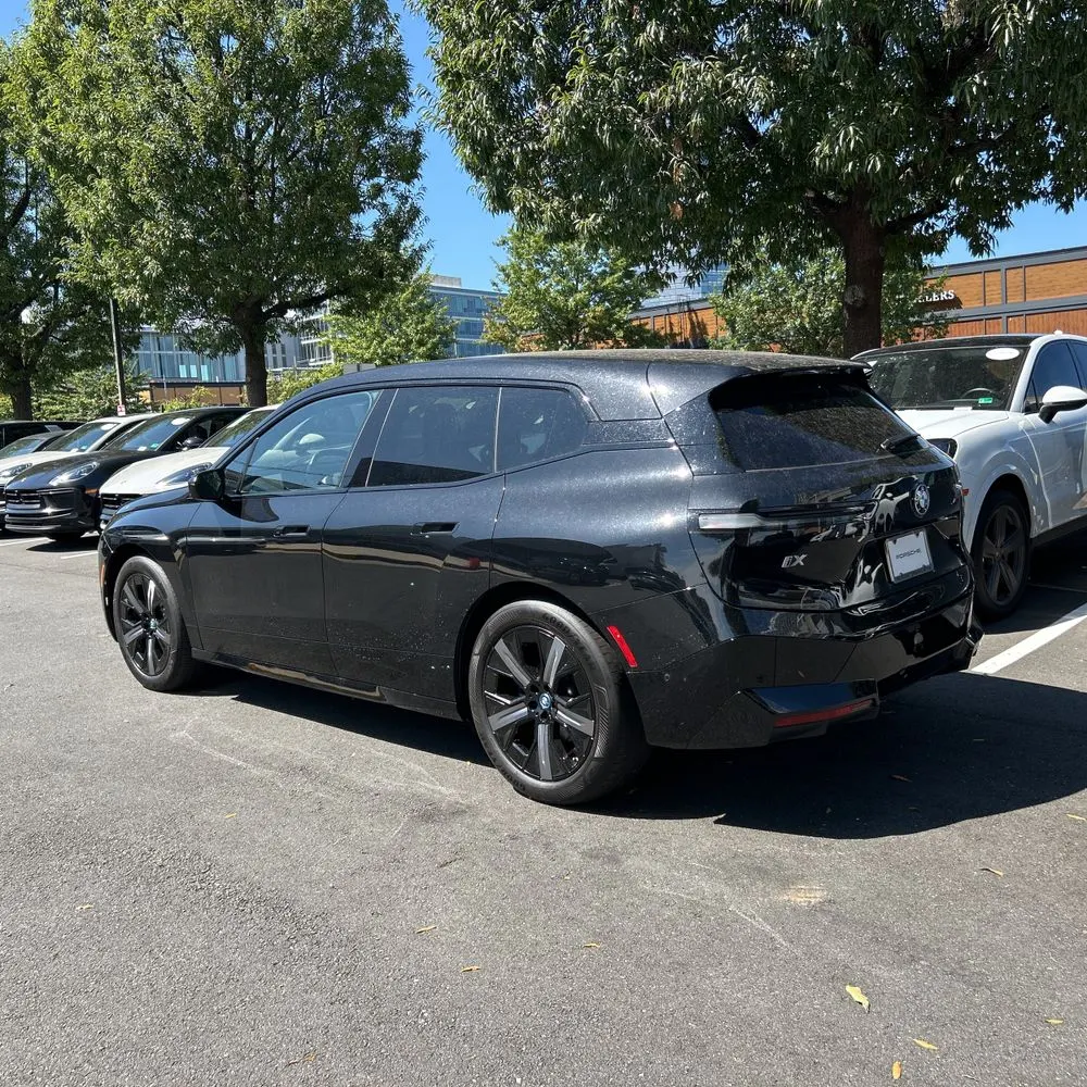 2025 BMW iX xDrive50